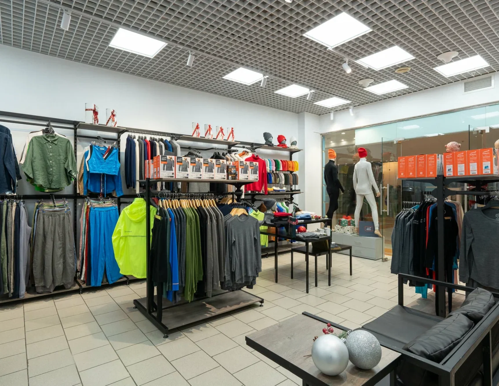 Фото шоурума